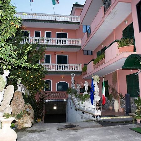 Sant'Egidio del Monte Albino Hotel Sottovento מראה חיצוני תמונה