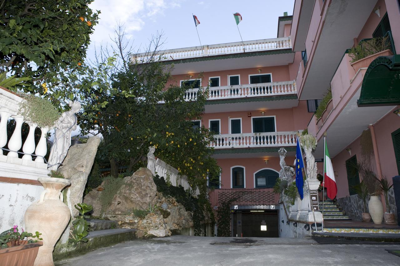 Sant'Egidio del Monte Albino Hotel Sottovento מראה חיצוני תמונה
